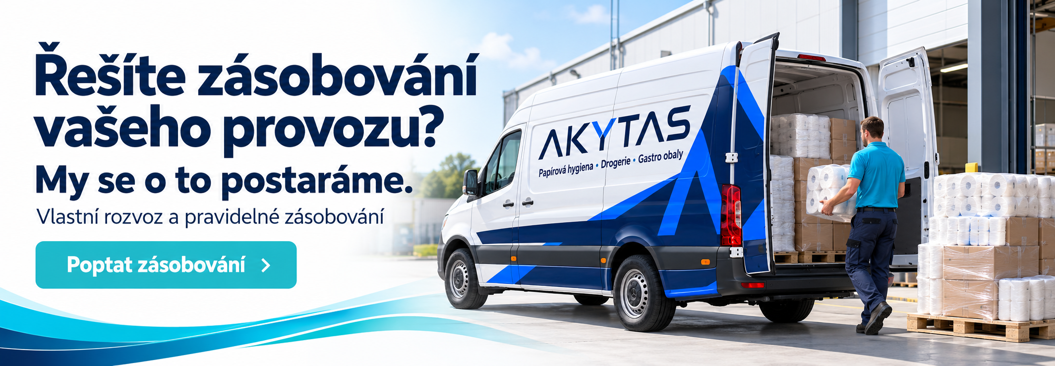Dodávka AKYTAS a pracovník nakládající papírovou hygienu pro zásobování firem a provozoven.